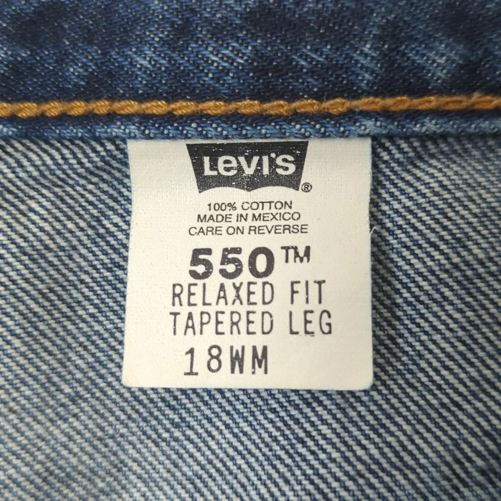 Levi's 90's Vintage 550 Dark Wash High Rise Relaxed Fit Tapered Leg Mom Jeans 18 - Picture 8 of 15